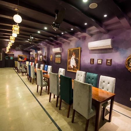 Hotel Holiday Lahore Exterior foto
